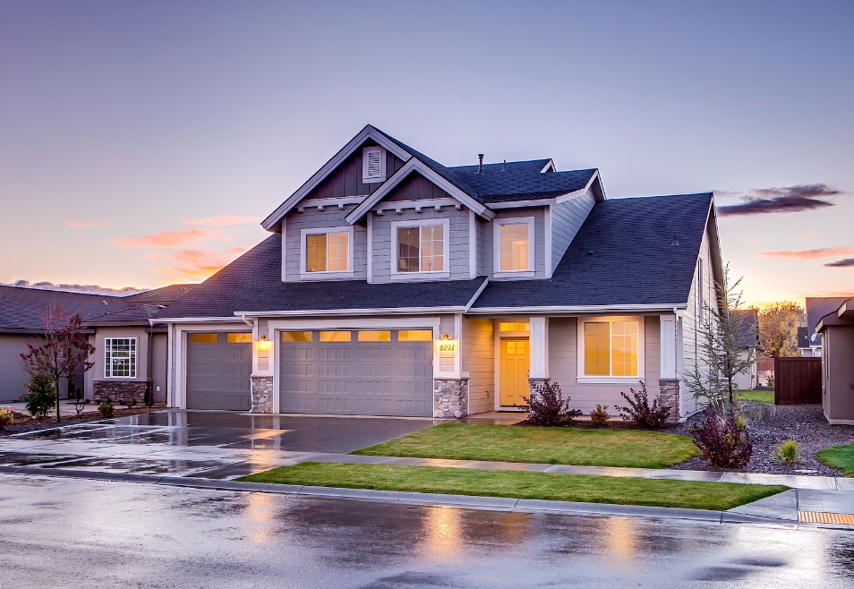 A Seasonal Home Maintenance Checklist for Every Homeowner